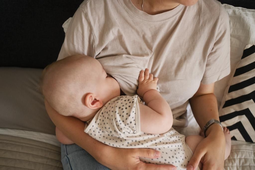 Dear Ayah! Ini Loh Dukungan yang Dibutuhkan Ibu Selama Proses ASI