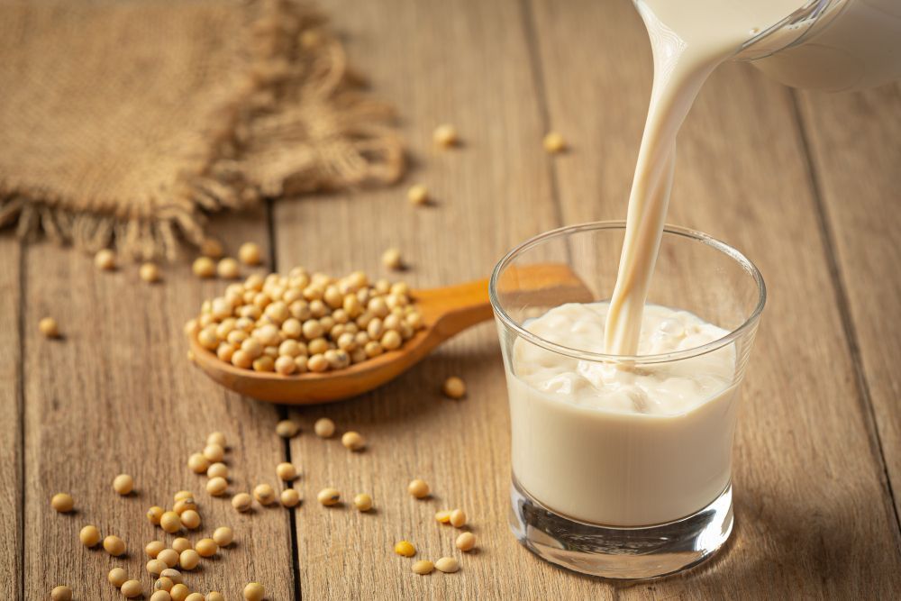 Benarkah Kandungan Protein Susu Soya Setara dengan Susu Sapi? Simak Jawaban Pakar