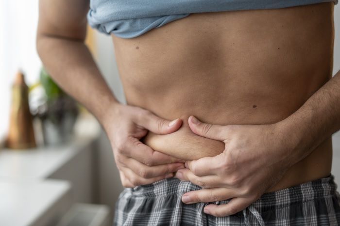 5 Gerakan Olahraga di Pagi Hari yang Bantu Kaum Mager Atasi Perut Buncit dengan Mudah