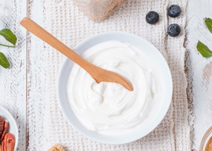 7 Manfaat Yoghurt untuk Kesehatan, Enggak Cuma Enak tapi Bisa Bantu Turunkan Berat Badan!