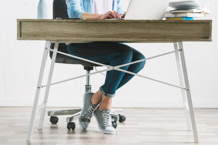 Menurut Studi Penelitian, Duduk Terlalu Lama di Kantor Bisa Perpendek Usia! Cek Faktanya Di Sini!