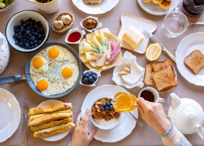 6 Tips Sarapan yang Bisa Dilakukan untuk Mencegah Lonjakan Kolesterol Tubuh