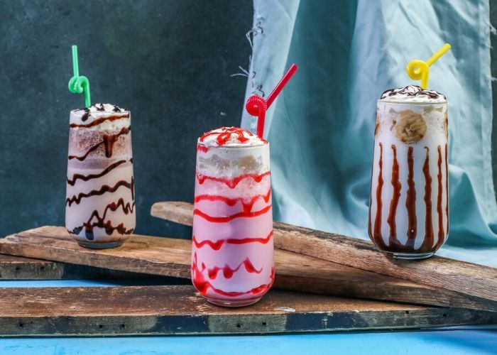 Bikin Seger Sih, tapi Konsumsi Minuman Manis Berlebihan Bisa Sebabkan Obesitas Lho!