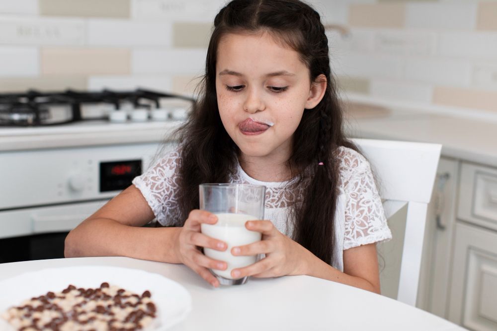 Manfaat Susu Buat Anak-anak Selama Ramadan, Diminum Saat Sahur Bikin Kuat Puasa