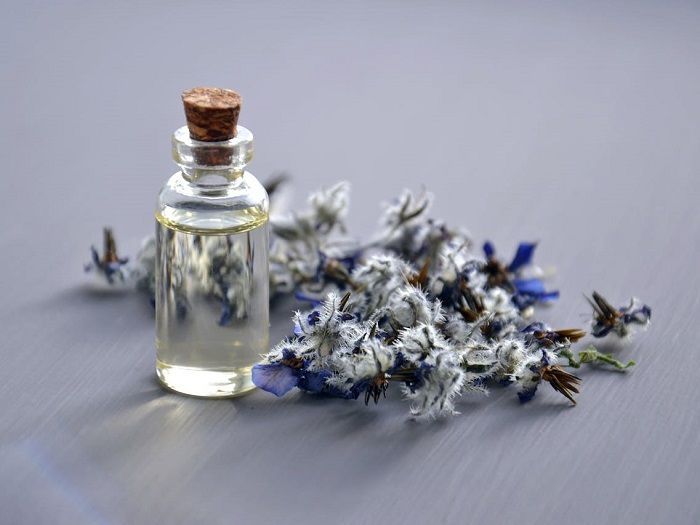 Bermanfaat buat Kesehatan, Ini 5 Rekomendasi Essential Oil yang Wajib Ada di Rumah