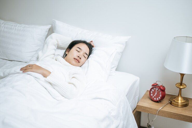 7 Tips Bisa Tidur Nyenyak di Malam Hari, Mulai Kurangi Cahaya dan Kurangi Makan