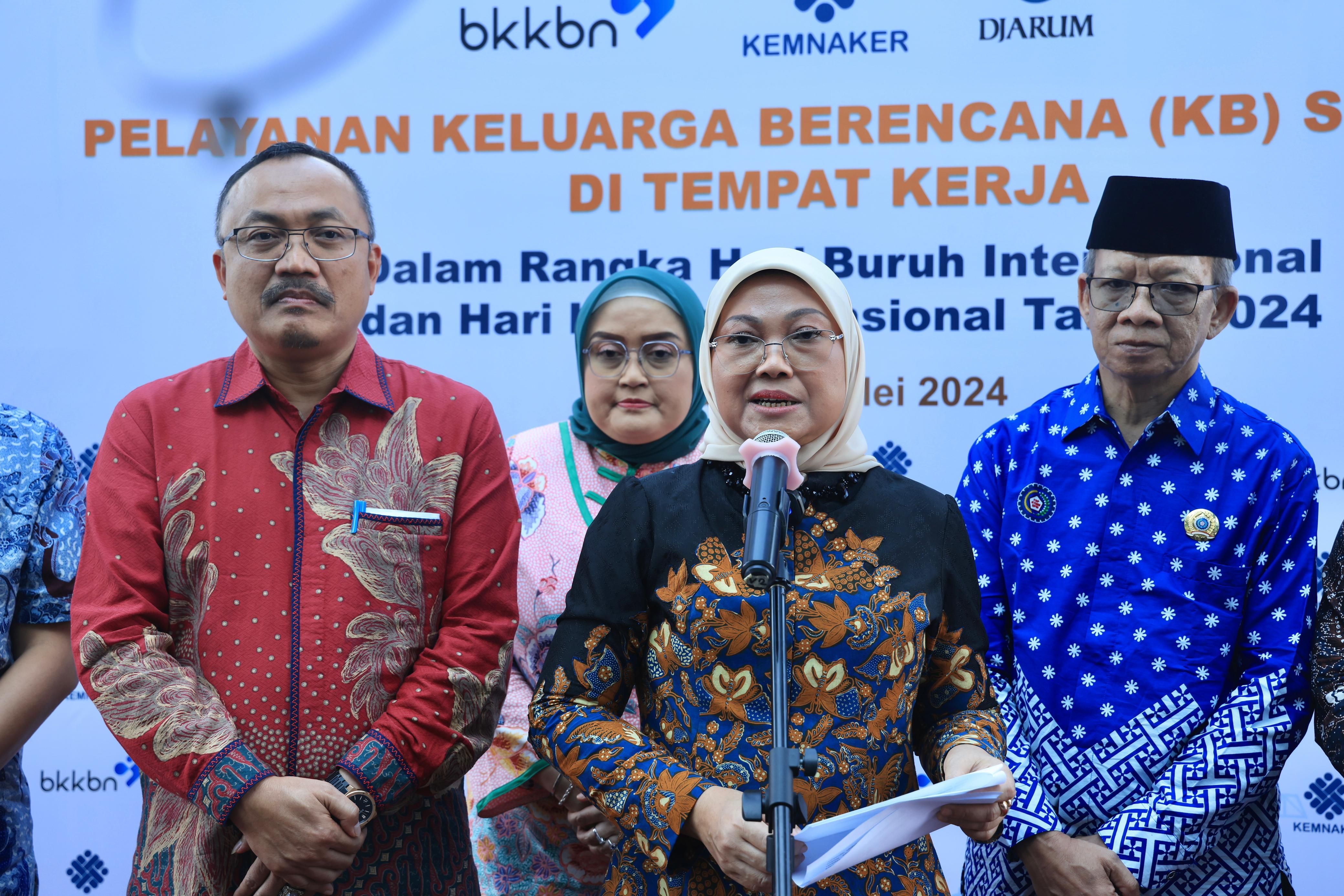 Menaker Tekankan Pentingnya Kesehatan Reproduksi di Tempat Kerja