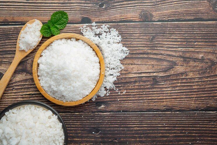 8 Dampak Buruk Terlalu Sering Makan Garam pada Anak