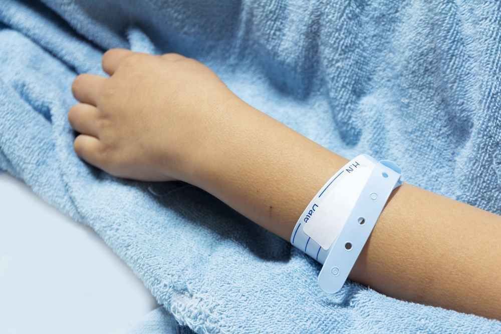 Arti 6 Gelang Pasien di Rumah Sakit yang Penting untuk Kamu Ketahui