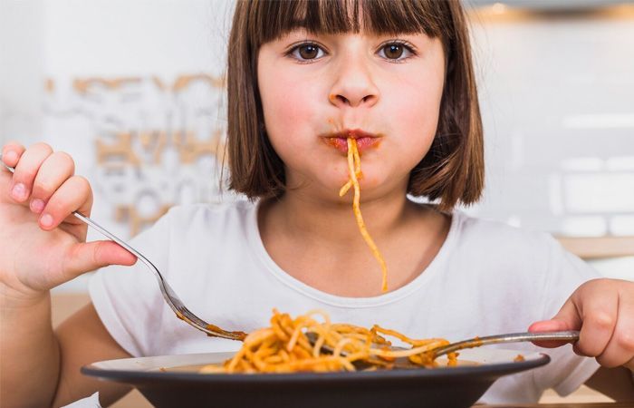 Pentingnya Gizi Seimbang dalam Makanan untuk Anak: Nasi dan Mie Saja Tidak Cukup!