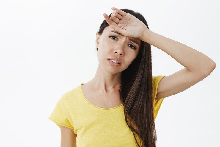 Apakah Keringat Malam Saat Menstruasi Normal? Ini Penjelasannya