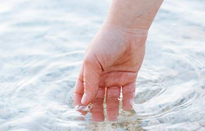 Jari Tangan Keriput setelah Berendam atau Berenang yang Lama, Ternyata Ini Penyebabnya!
