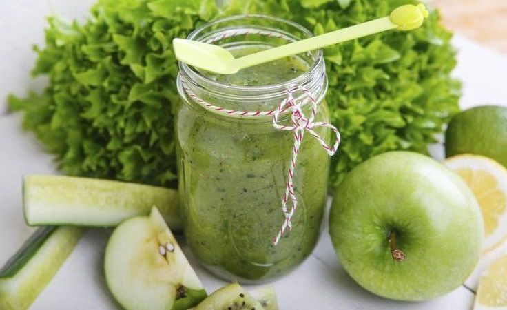 8 Manfaat Jus Bayam Apel untuk Kesehatan Tubuh