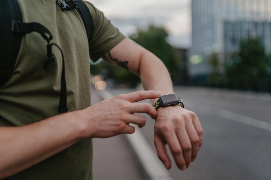 Revolusi Teknologi Wearable, Inovasi Terkini dalam Pelacakan Kesehatan dan Kesejahteraan