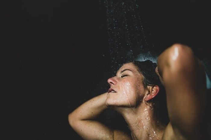 Kenapa Harus Mandi Setelah Kehujanan, Ternyata Begini Alasannya