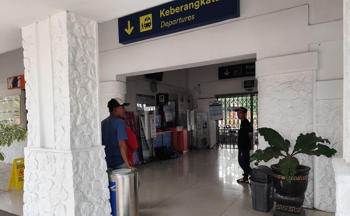 Sejumlah Warga Kecewa Tak Bisa Ikut Pemeriksaan Mata Gratis dari PT KAI Daop 9 Jember