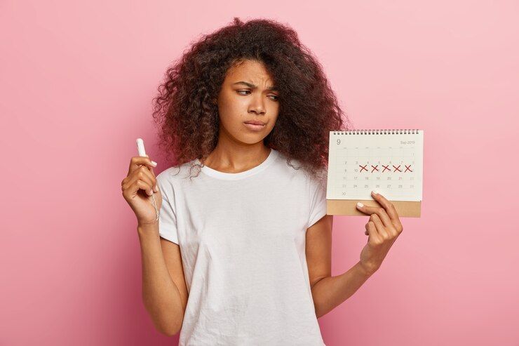 8 Cara Mengenali Tanda Kehamilan Saat Mengalami Menstruasi Tidak Teratur
