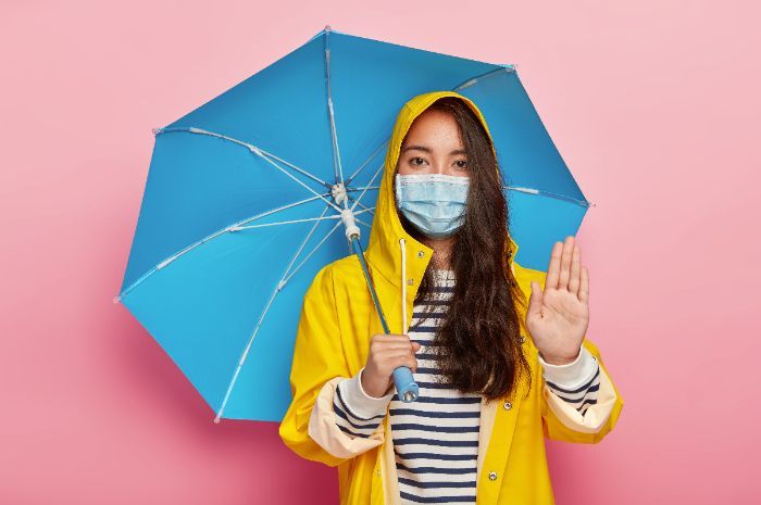 6 Tips Penting Menjaga Kesehatan Tubuh selama Musim Hujan