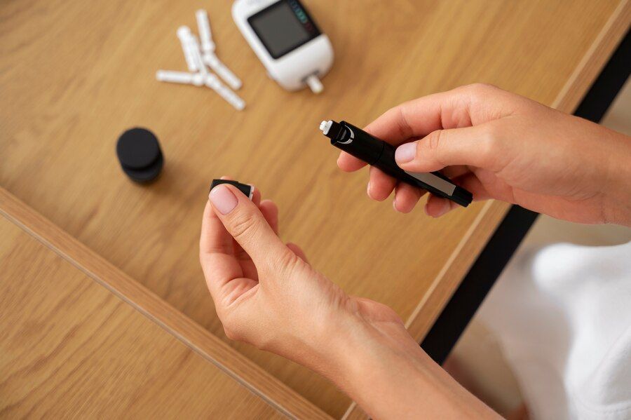Sensor Glukosa Inovasi Kesehatan Modern atau Penyebab Kekhawatiran Baru?