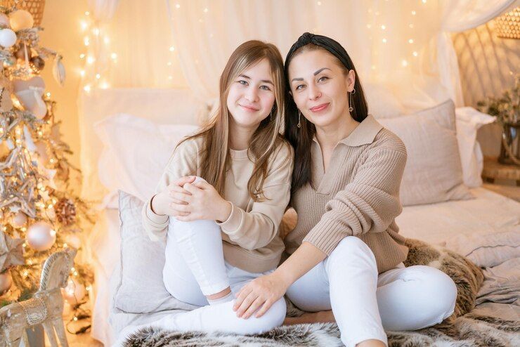 Wajib Tau! 5 Hal yang Harus Diajarkan Orang Tua tentang Menstruasi pada Anak