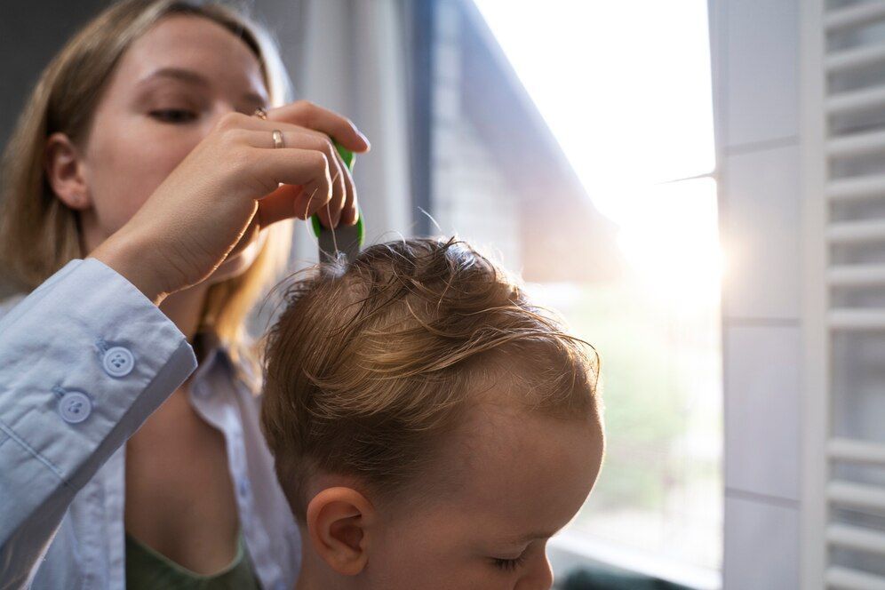 Bukan Sering Dicukur, Ini Tips Ilmiah Menebalkan Rambut Anak: Nutrisi dan Perawatan yang Tepat