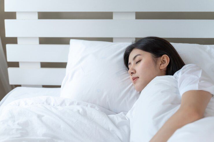Benarkah Tidur di Sisi Kiri Lebih Baik untuk Kesehatan? Ini Penjelasannya
