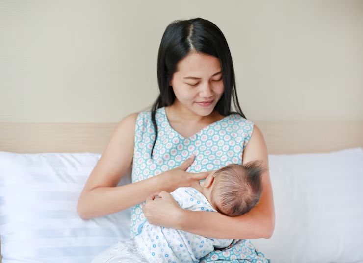 Apakah Ibu Bisa Menyusui Terlalu Banyak? Ini Penjelasan dari Ahli