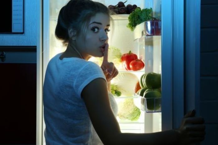 Mengenal Night Eating Syndrome, Gangguan Makan dan Tidur yang Sering Diabaikan