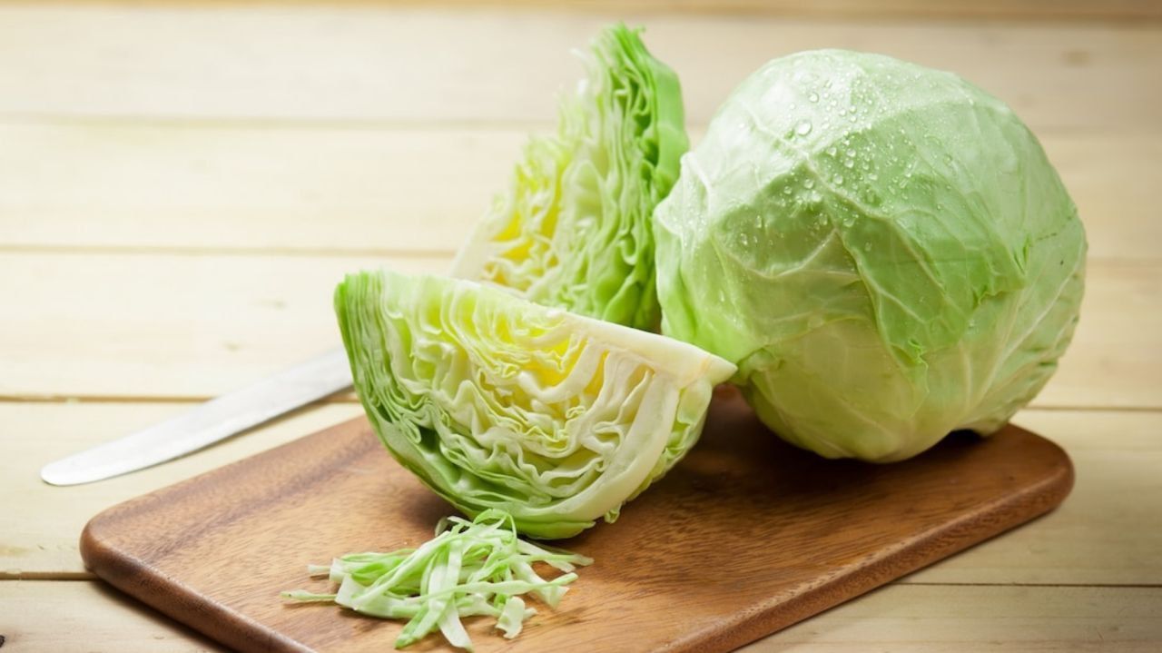 7 Manfaat Luar Biasa Sayur Kol untuk Kesehatan yang Wajib Kamu Tahu