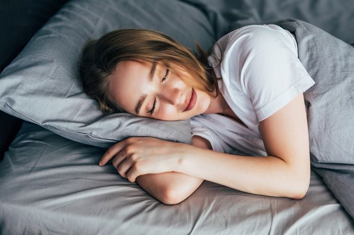 Nggak Harus Glowing, Kadang Self-Love Cukup dengan Tidur Cukup