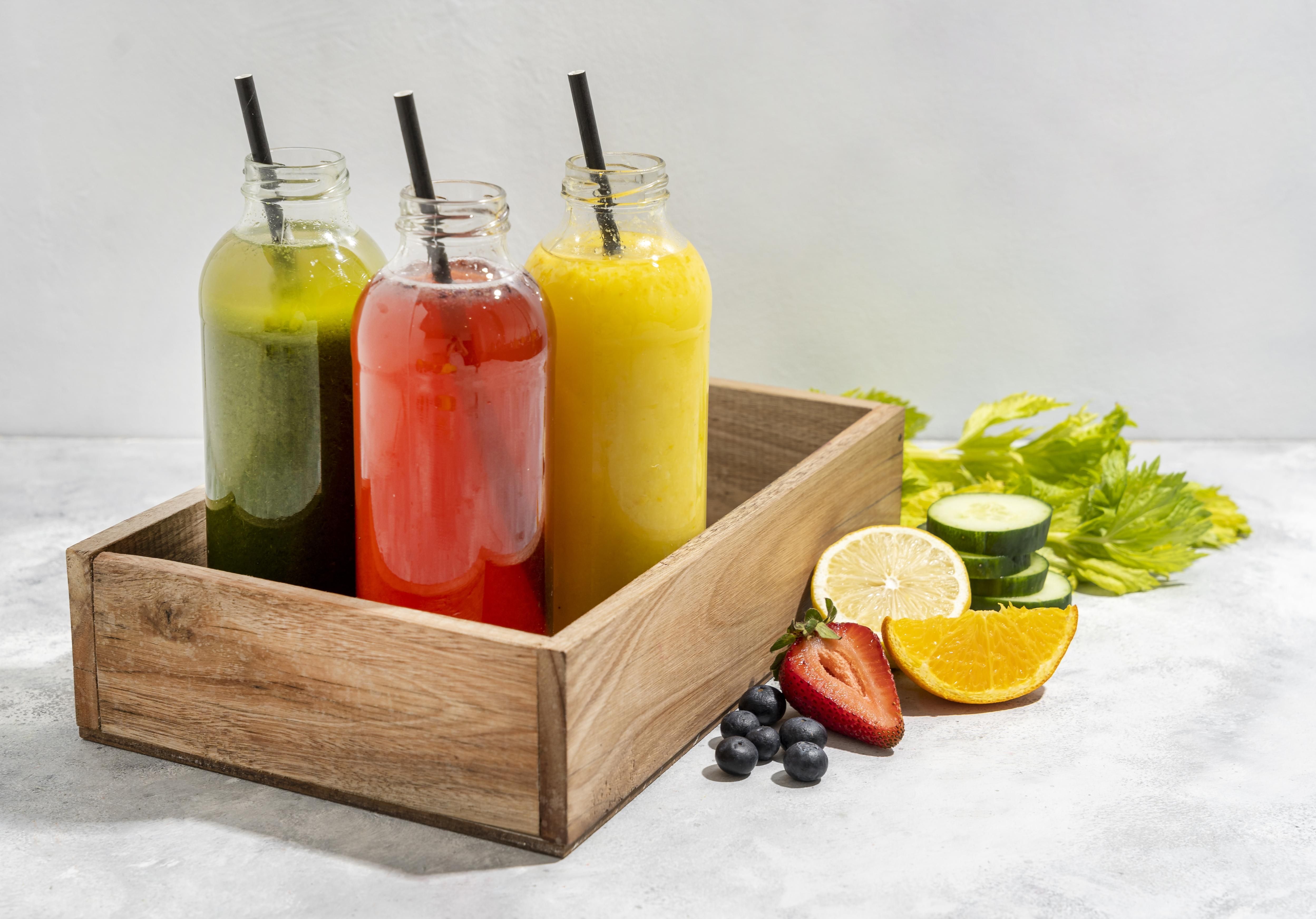 Jus Detoks Setiap Hari, Tren Sehat atau Bahaya Tersembunyi?