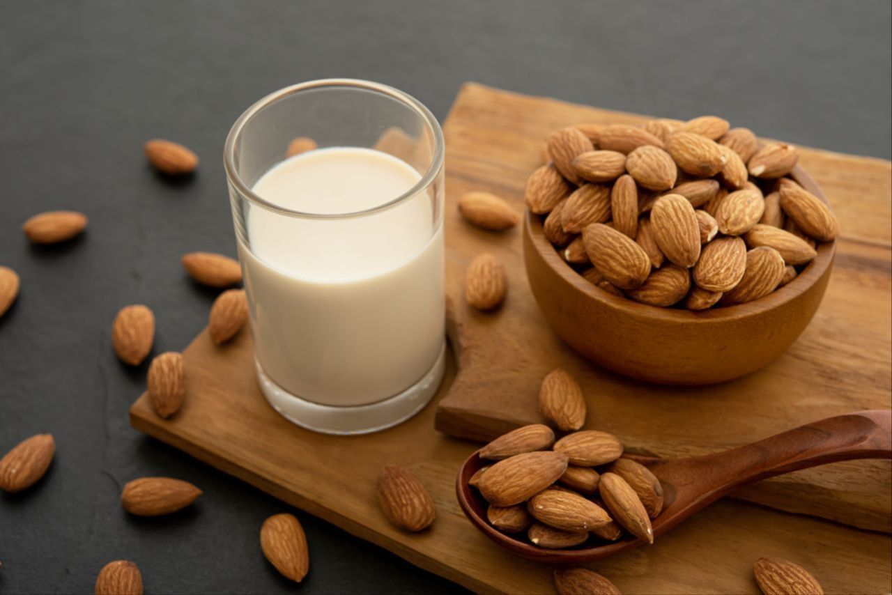 7 Manfaat Susu Almond untuk Kesehatan Tubuh, Rendah Kalori