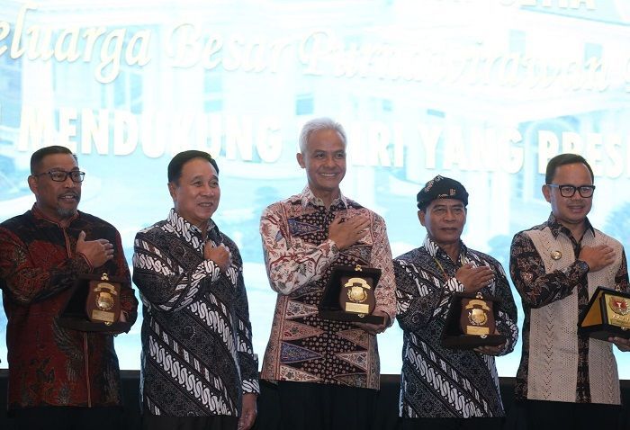 Hadiri HUT PP Polri, Ganjar Pranowo Ungkap Kebanggaannya Menjadi Anak Seorang Polisi