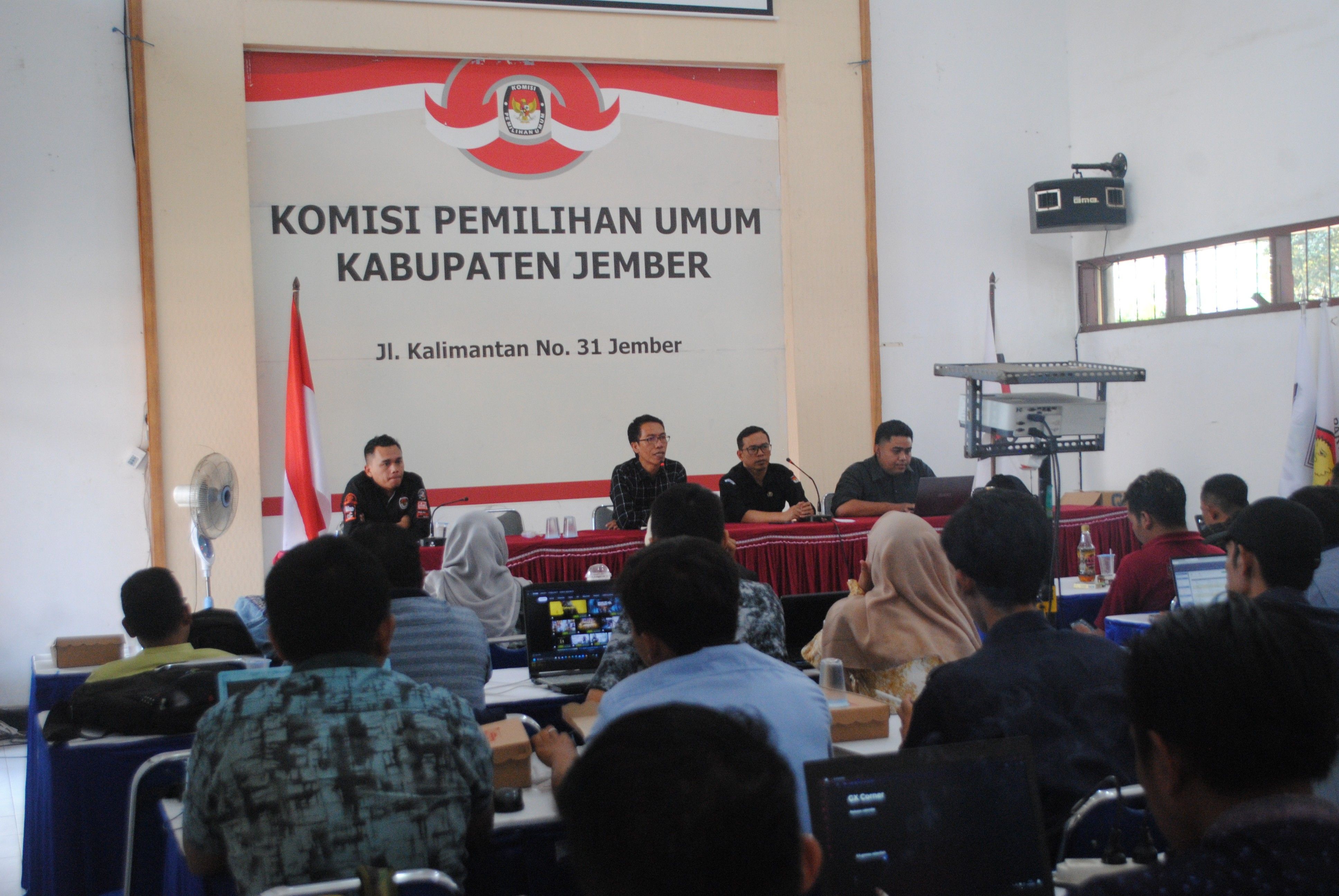 Unik! Ada 5 Nama 'Tuhan' Masuk DPT Pemilu 2024 di Jember, Apa Kata KPU?