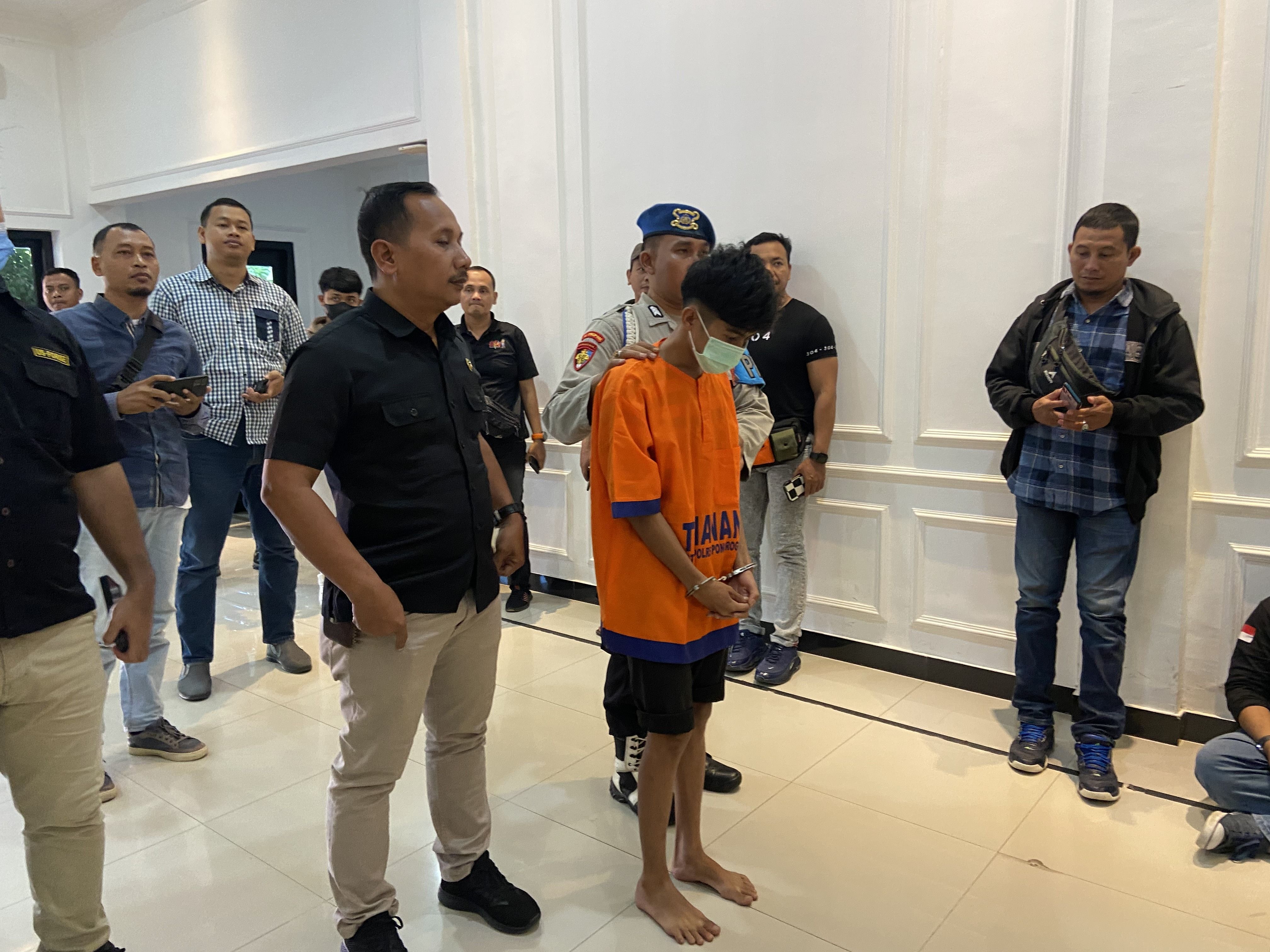 Kronologi Lengkap Pembunuhan Bos Angkringan di Ponorogo, Jasadnya Dibungkus Karpet