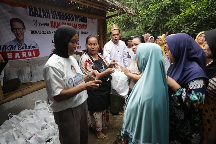 Tanggapi Kenaikan Harga Bahan Pokok, Relawan Sandiaga Uno Gelar Sembako Murah