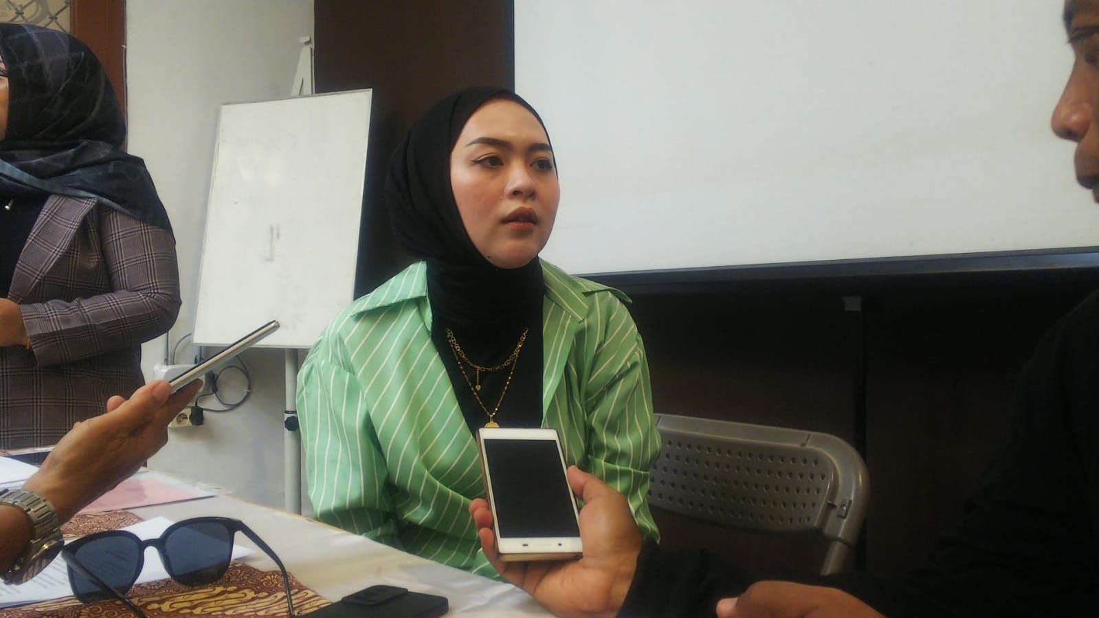 Jadi Korban KDRT, Selebgram asal Tulungagung ini Laporkan Suaminya ke Polisi