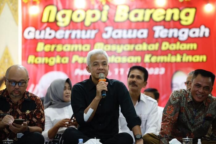 Didatangi Ganjar Pranowo, Warga Sukoharjo Ngadu soal Zonasi Sekolah hingga Jembatan Rusak