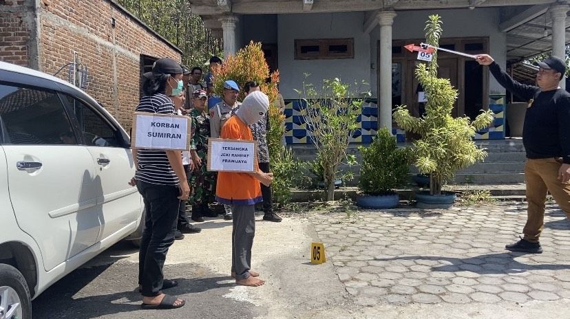 Rekonstruksi Pembunuhan Bos Angkringan di Ponorogo, 41 Adegan Keji Diperagakan