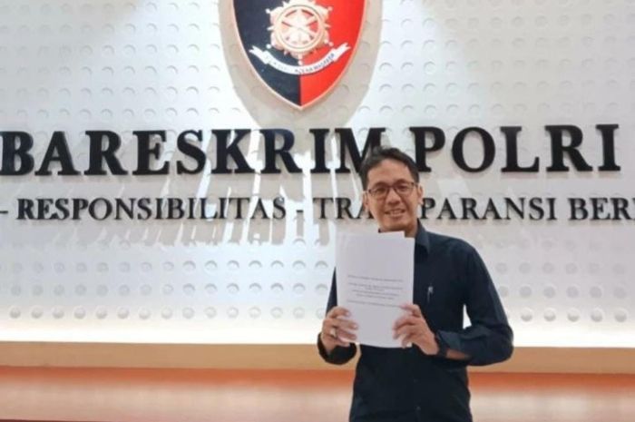 Akmal Marhali Laporkan Sponsor Rumah Judi Online di Liga 1 ke Polisi