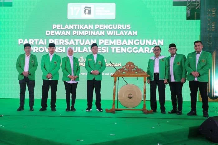 Lantik Pengurus DPW PPP Sultra, Mardiono Minta Kerja Efektif Jelang Pemilu 2024