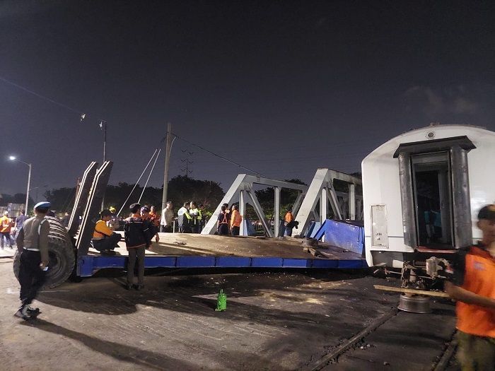 KAI Pastikan Jalur Kereta Semarang Sudah Kembali Normal Pasca Kecelakaan
