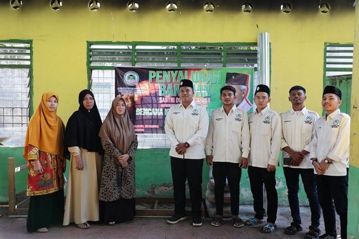 Relawan Ganjar Salurkan Bantuan ke Sekolah Terdampak Kebakaran di Serdang Bedagai