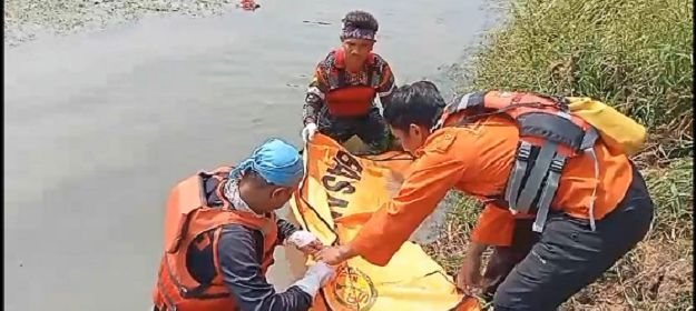 Hilang saat Rayakan Ulang Tahun, Bocah Perempuan Ditemukan Tewas Mengambang di Kalimalang