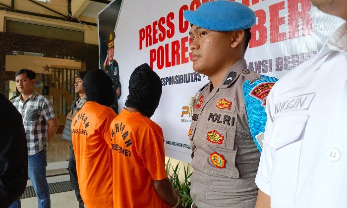 Dua Warga Banyuwangi Ditangkap Polisi saat Transaksi Jual Beli Pistol Rakitan  