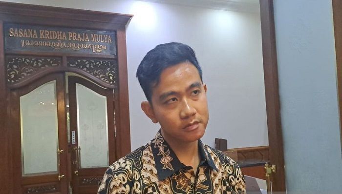 Jawaban Gibran soal Peluang Jadi Cawapres Prabowo: Aku Anak Kecil, Gak Ikut-ikutan