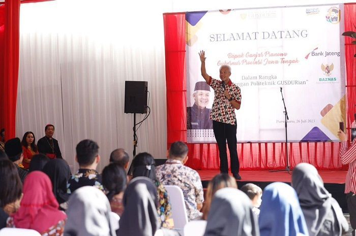 Ganjar Bantu Penyelenggaraan Pendidikan di Kampus Gusdurian