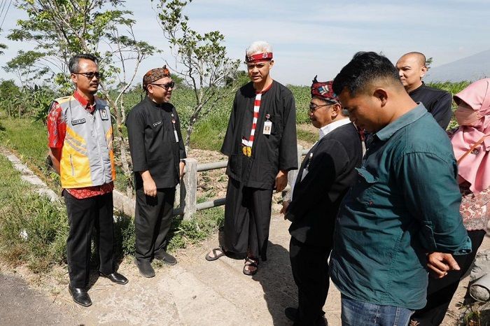 Demi Tingkatkan Aktivitas Pertanian, Ganjar Perbaiki Jalan Jumo-Muntung