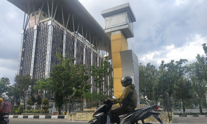 Miris! Tugu PON Riau Terbengkalai, Padahal Besinya Saja Habisnya Uang Rakyat Rp1 Miliar