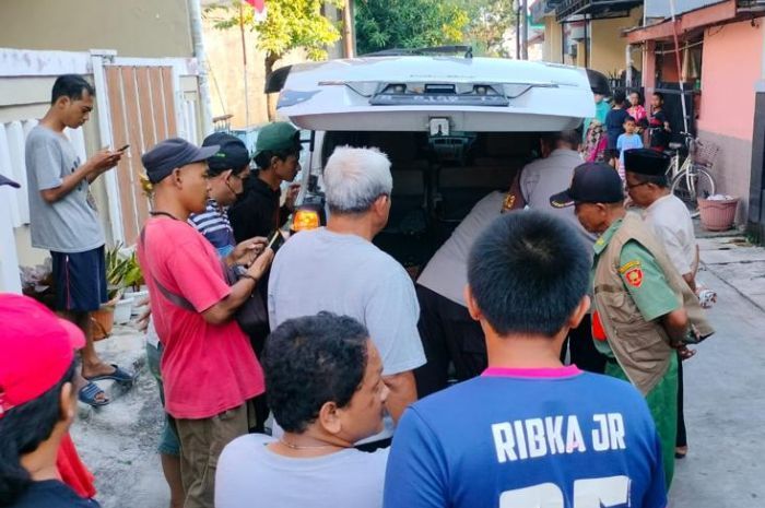 Sadis! ODGJ di Bekasi Tusuk Pekerja Bangunan saat Ngaduk Semen hingga Tewas